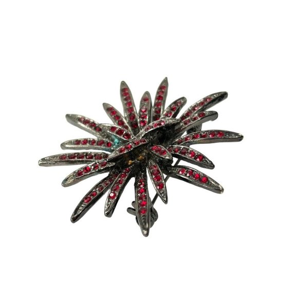 Vintage Red Crystal Silvertone Dramatic Flower Brooch Pin 2" Diameter - Picture 6 of 6